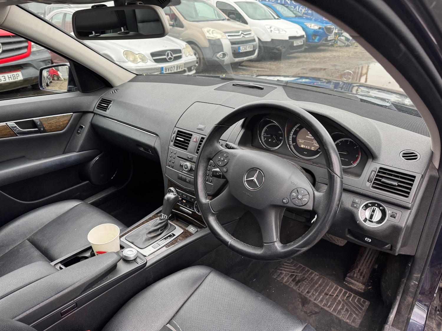 Used Mercedes-Benz C Class 2010 for sale - 78139445: Photo 10