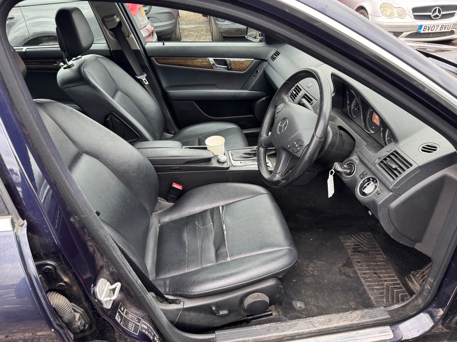 Used Mercedes-Benz C Class 2010 for sale - 78139445: Photo 8