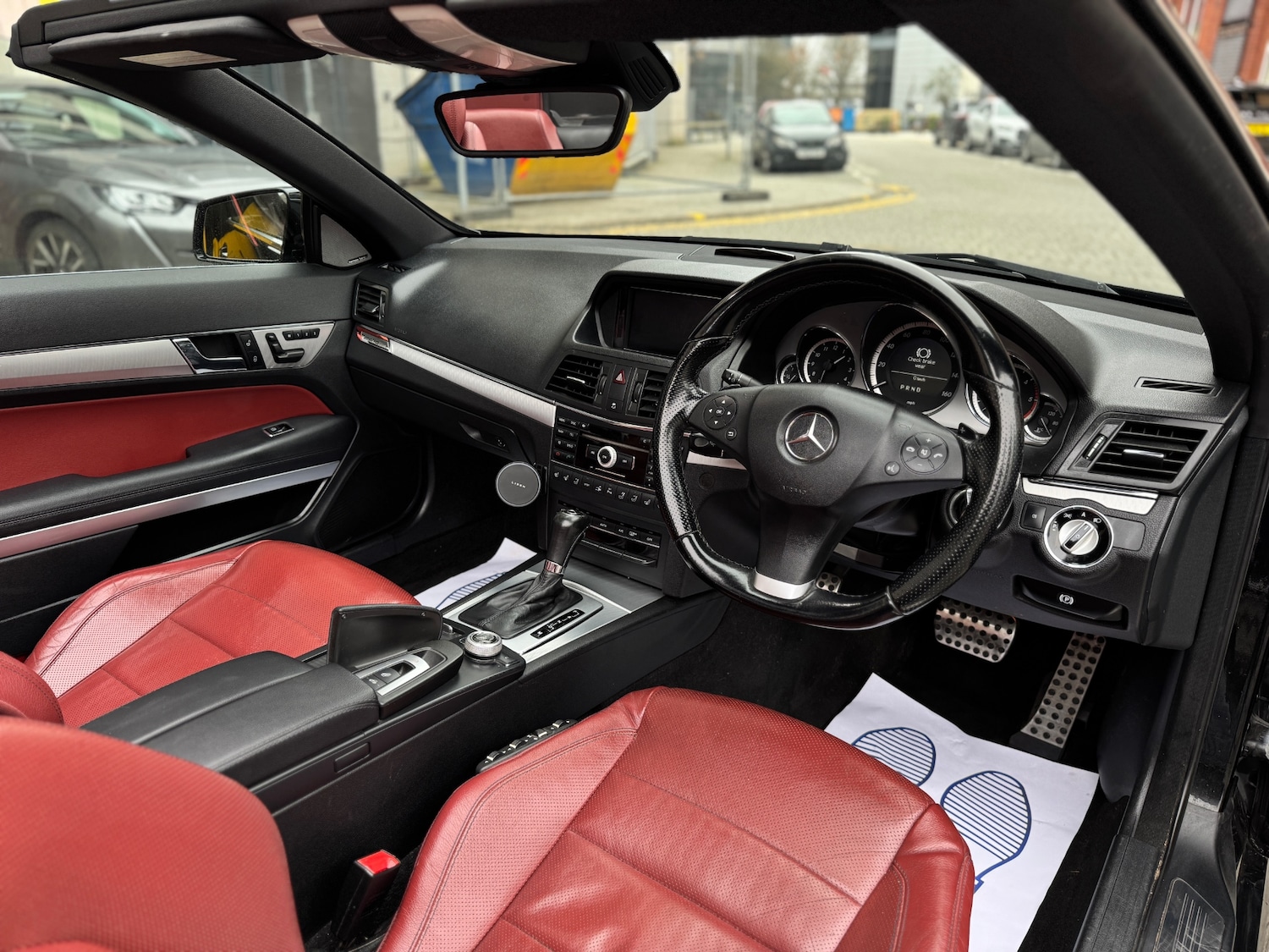 Used Mercedes-Benz E Class 2010 for sale - 77793301: Photo 11