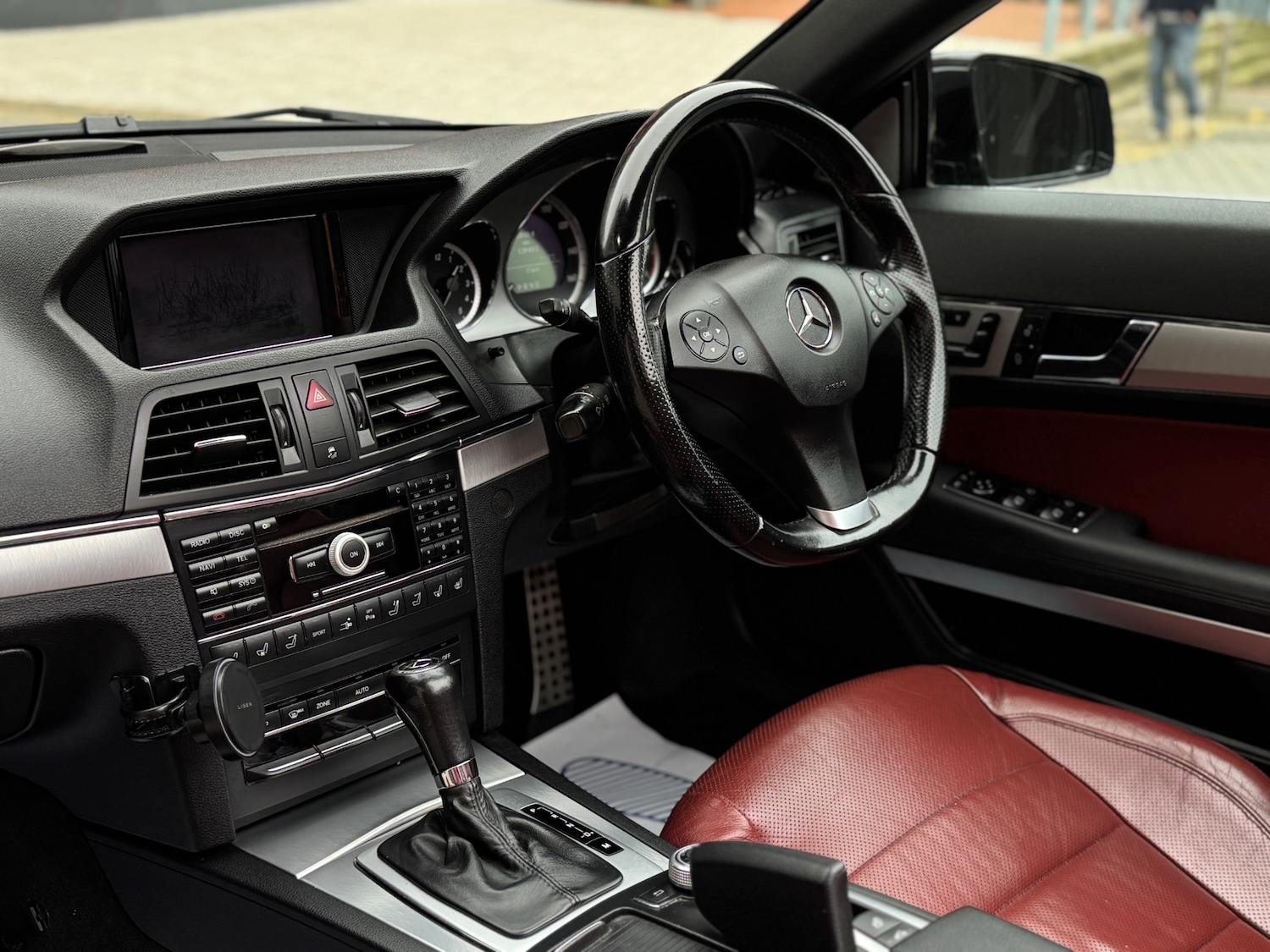 Used Mercedes-Benz E Class 2010 for sale - 77793301: Photo 15