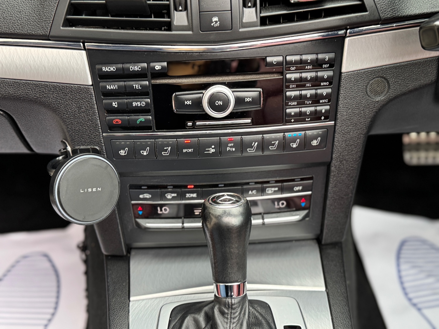 Used Mercedes-Benz E Class 2010 for sale - 77793301: Photo 33