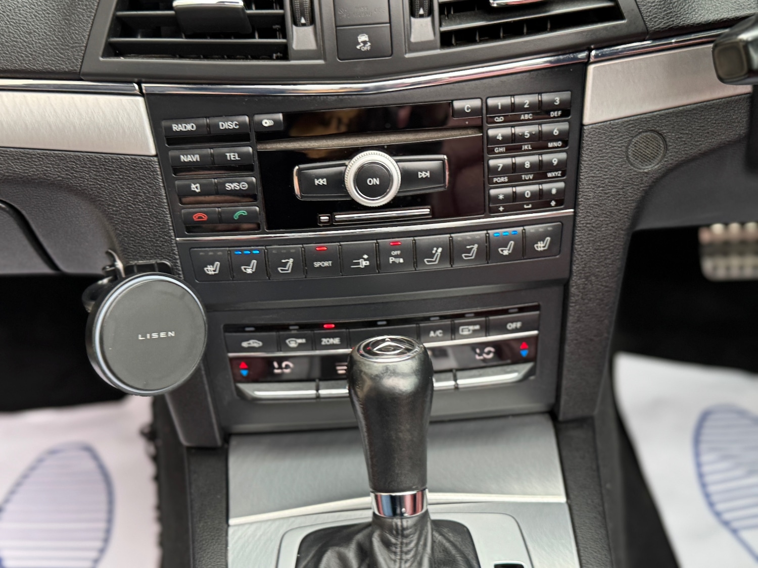 Used Mercedes-Benz E Class 2010 for sale - 77793301: Photo 34