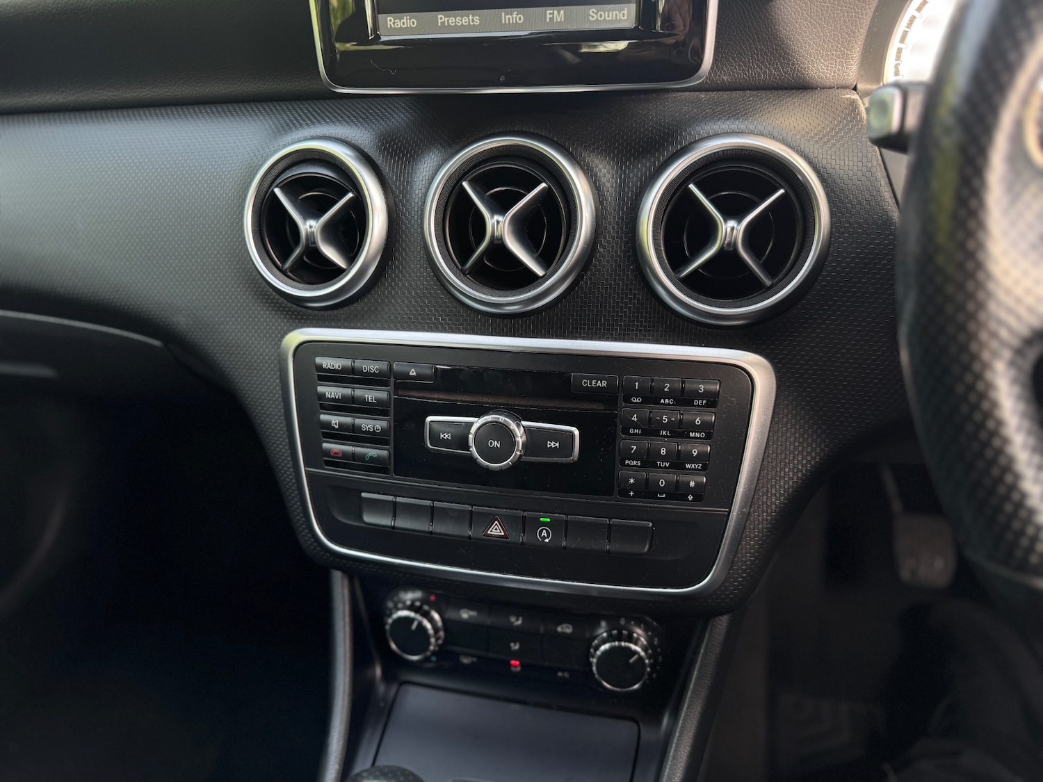 Used Mercedes-Benz A-Class 2015 for sale - 76570807: Photo 7