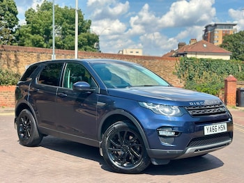 Used Land Rover Discovery Sport 2017 for sale - 79429774: Photo