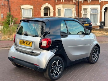 Used smart fortwo 2017 for sale - 79537933: Photo