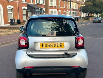 Used smart fortwo 2017 for sale - 79537933: Photo