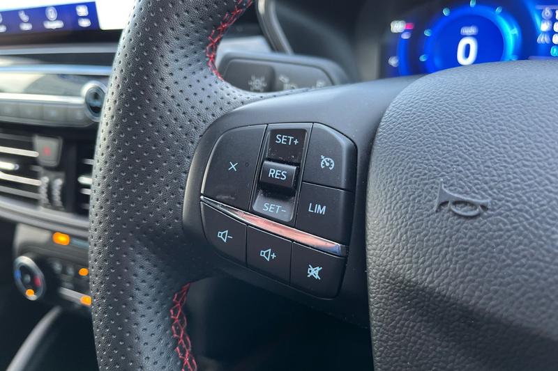 Used Ford Kuga 2023 for sale - 77359830: Photo 32