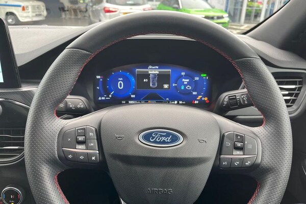 Used Ford Kuga 2023 for sale - 76202256: Photo 12