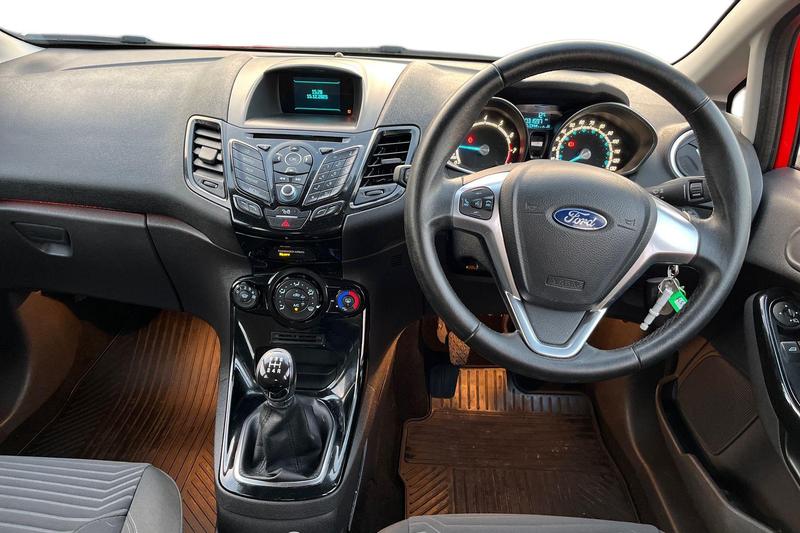 Used Ford Fiesta 2015 for sale - 76953799: Photo 11