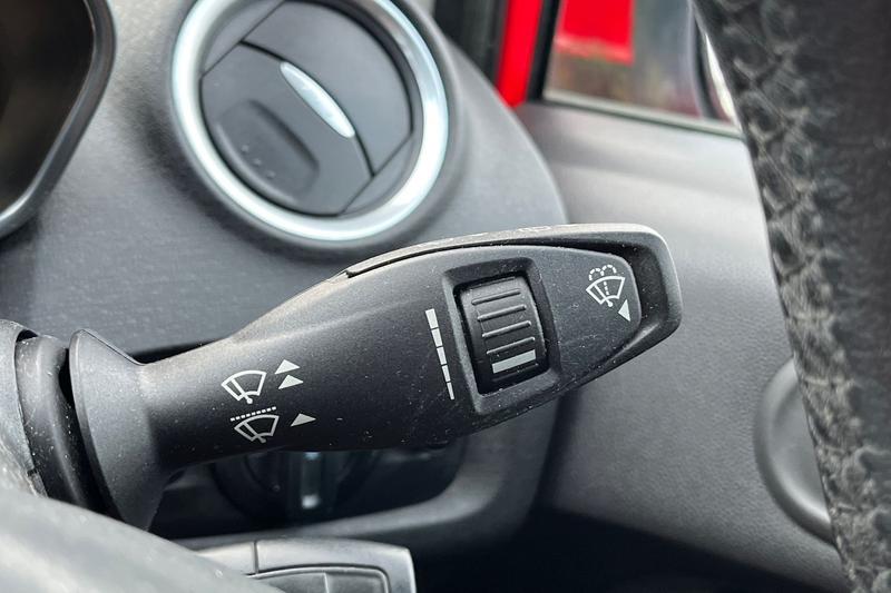 Used Ford Fiesta 2015 for sale - 76953799: Photo 15