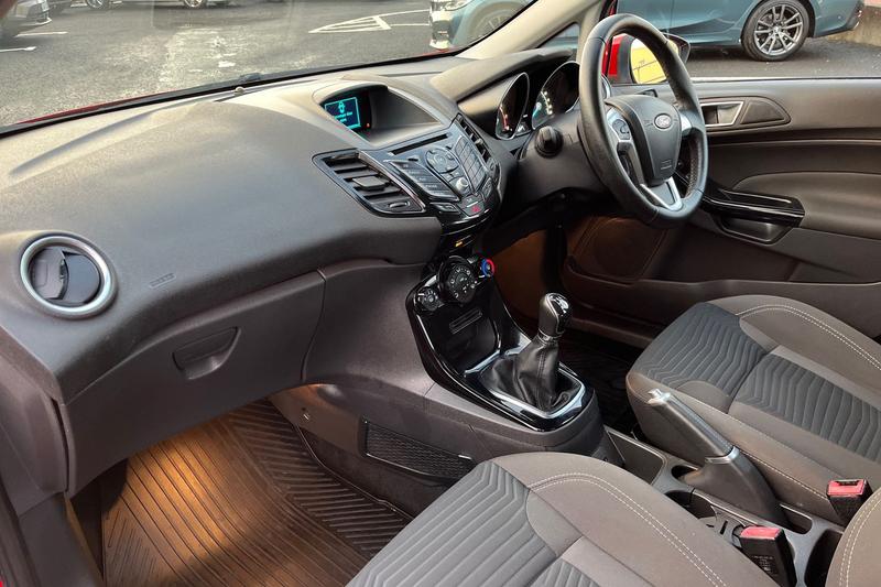 Used Ford Fiesta 2015 for sale - 76953799: Photo 18