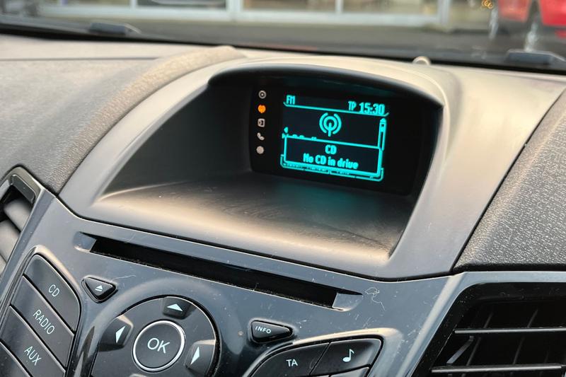 Used Ford Fiesta 2015 for sale - 76953799: Photo 25