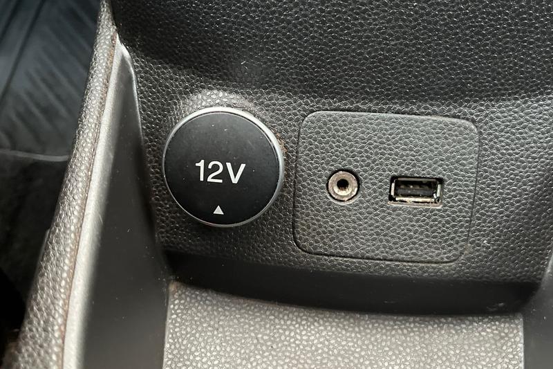 Used Ford Fiesta 2015 for sale - 76953799: Photo 28