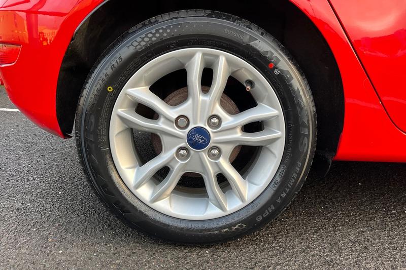 Used Ford Fiesta 2015 for sale - 76953799: Photo 8