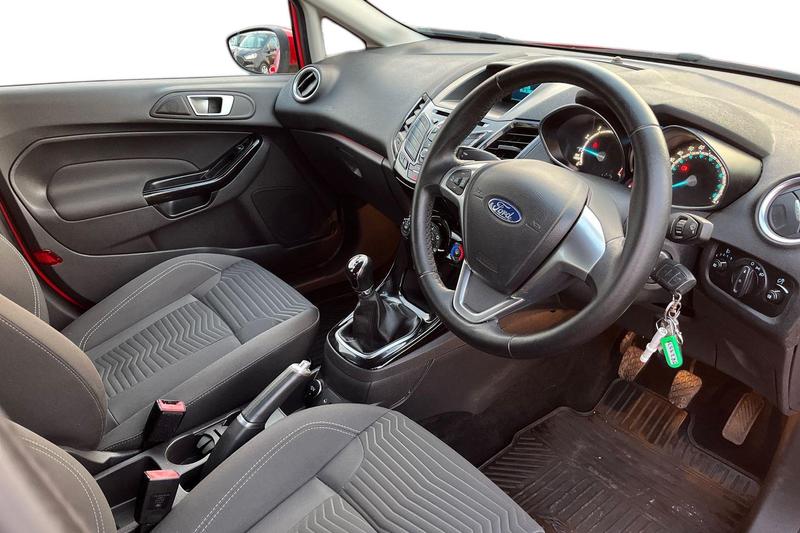 Used Ford Fiesta 2015 for sale - 76953799: Photo 9