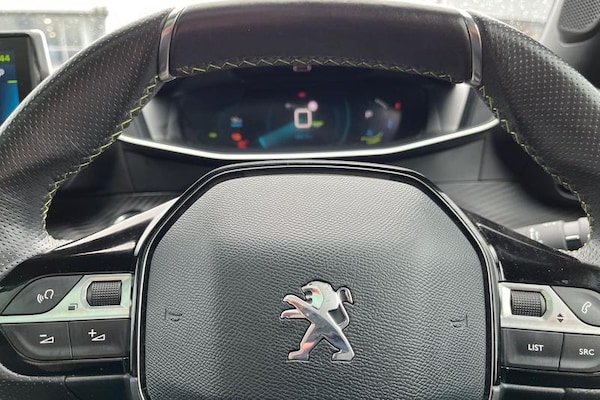 Used Peugeot 2008 2020 for sale - 75685990: Photo 12