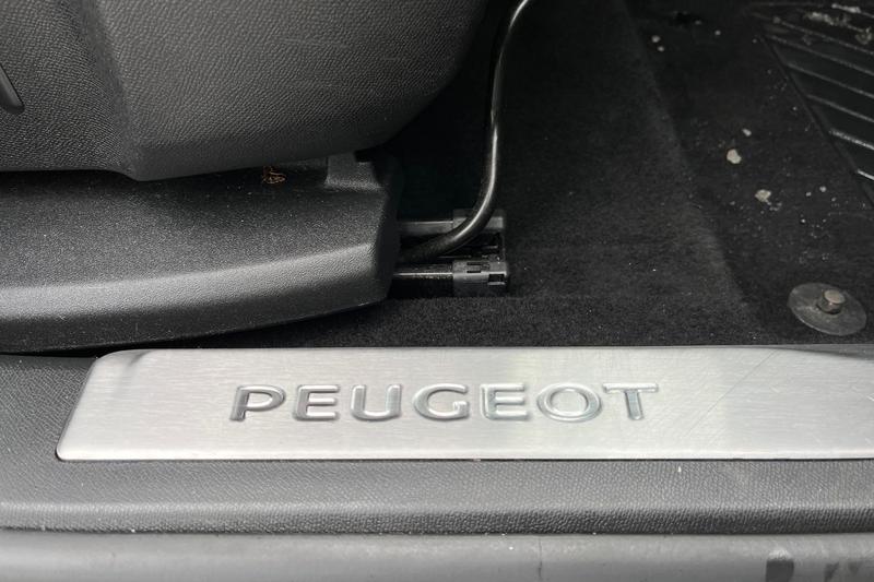 Used Peugeot 3008 2024 for sale - 77117384: Photo 37