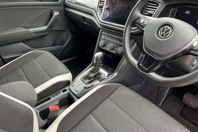 Used Volkswagen T-Roc 2020 for sale - 76255383: Photo 26