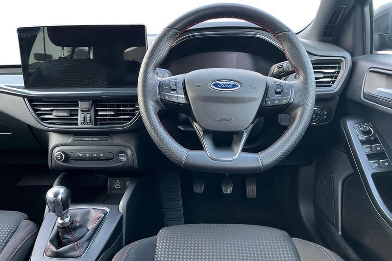 Used Ford Focus 2024 for sale - 76835592: Photo 11