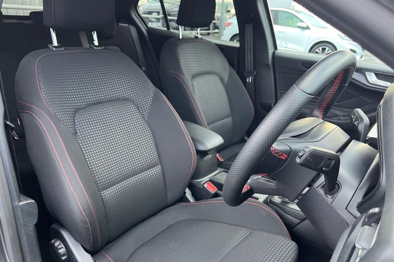 Used Ford Focus 2024 for sale - 76835592: Photo 17