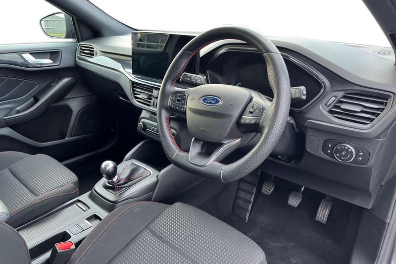 Used Ford Focus 2024 for sale - 76835592: Photo 9