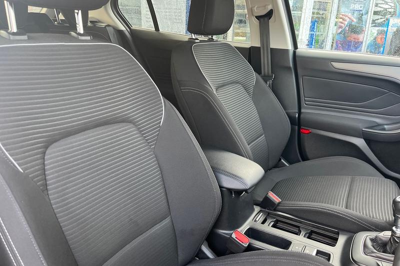 Used Ford Focus 2022 for sale - 76603415: Photo 17