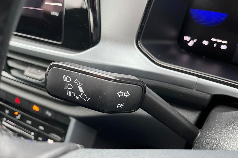 Used Volkswagen T-Roc for sale - 77763640: Photo 14