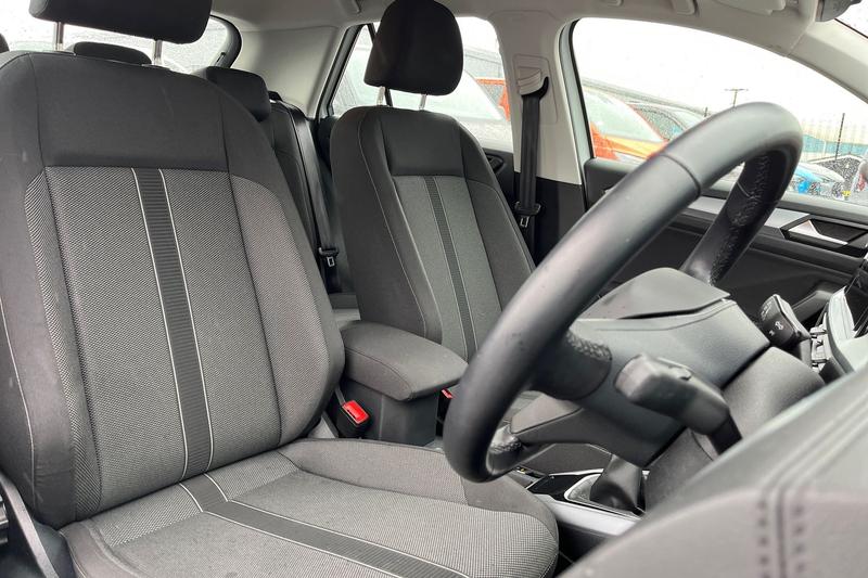 Used Volkswagen T-Roc for sale - 77763640: Photo 17