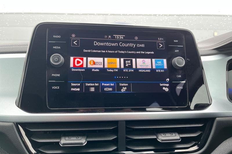 Used Volkswagen T-Roc for sale - 77763640: Photo 33