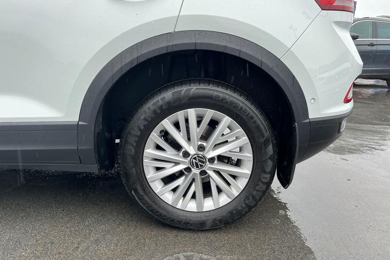 Used Volkswagen T-Roc for sale - 77763640: Photo 8