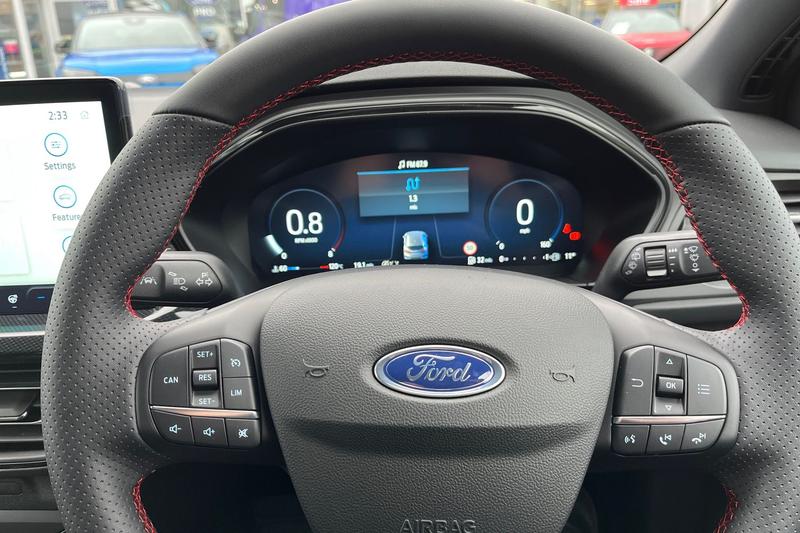 Used Ford Focus 2025 for sale - 76480392: Photo 12