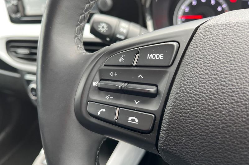 Used Hyundai i10 2023 for sale - 77641415: Photo 25