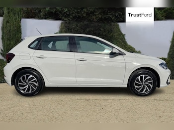 Used Volkswagen Polo 2024 for sale - 79177295: Photo
