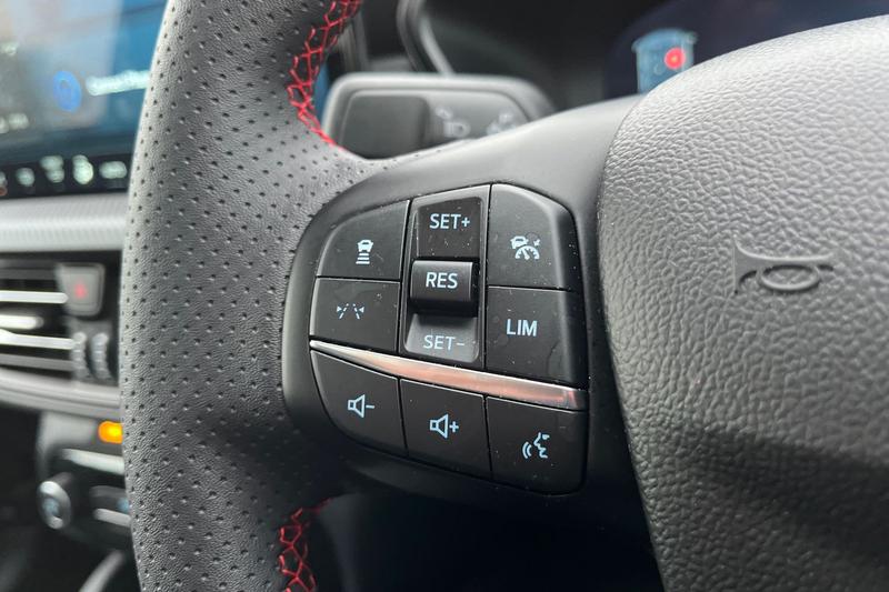 Used Ford Kuga 2025 for sale - 77599670: Photo 31