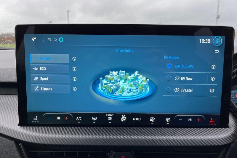 Used Ford Kuga 2025 for sale - 77599670: Photo 35