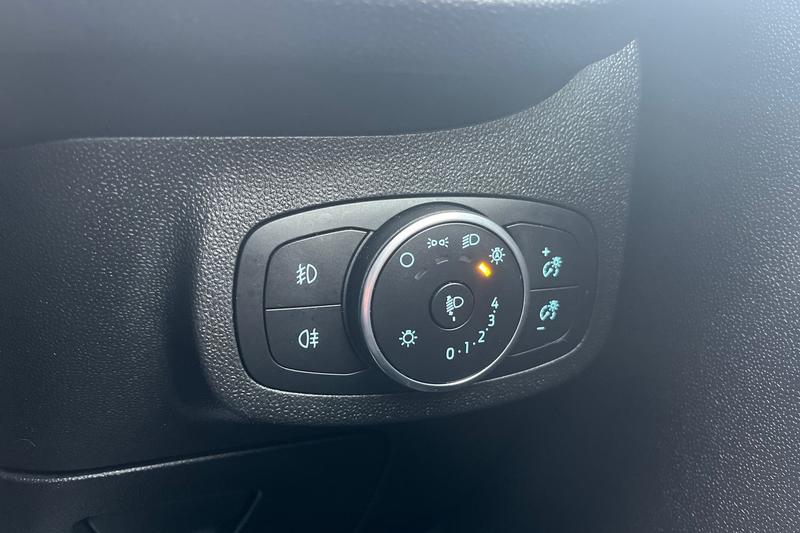 Used Ford Fiesta 2019 for sale - 77301175: Photo 24