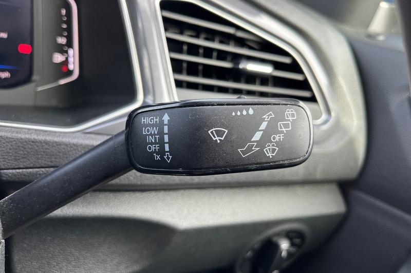 Used Volkswagen T-Roc 2021 for sale - 77840811: Photo 15