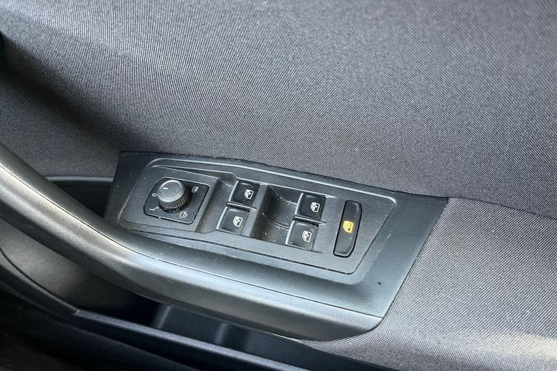 Used Volkswagen T-Roc 2021 for sale - 77840811: Photo 16