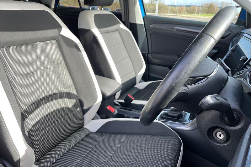 Used Volkswagen T-Roc 2021 for sale - 77840811: Photo 17