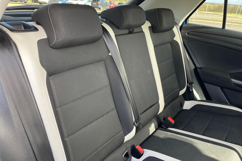 Used Volkswagen T-Roc 2021 for sale - 77840811: Photo 20