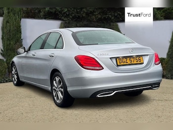 Used Mercedes-Benz C Class 2016 for sale - 77599645: Photo