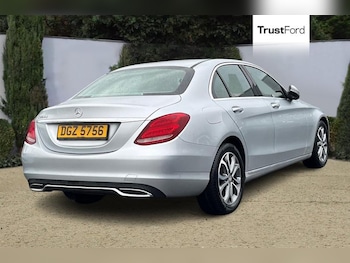 Used Mercedes-Benz C Class 2016 for sale - 77599645: Photo