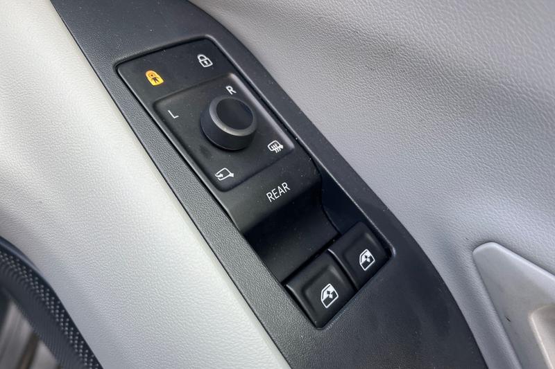 Used Ford Explorer 2025 for sale - 76494585: Photo 16