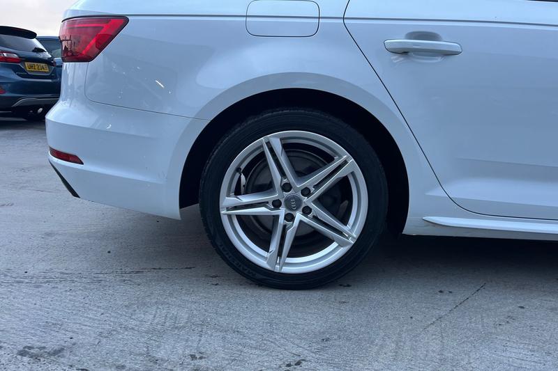 Used Audi A4 2017 for sale - 77372408: Photo 8