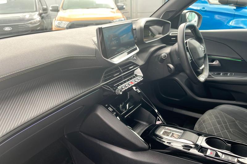 Used Peugeot 2008 2022 for sale - 76931316: Photo 18