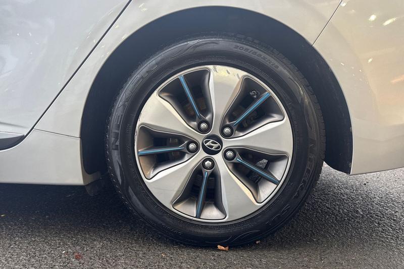 Used Hyundai IONIQ 2018 for sale - 76882593: Photo 8