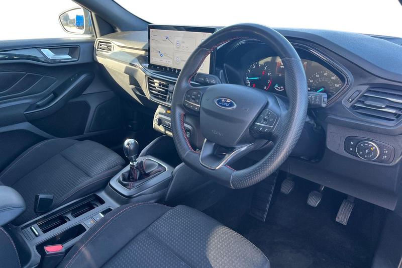 Used Ford Focus 2023 for sale - 77739263: Photo 9
