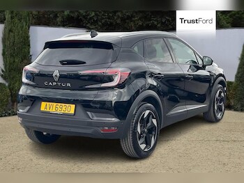 Used Renault Captur 2024 for sale - 79512383: Photo