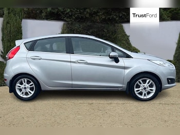 Used Ford Fiesta 2015 for sale - 78929727: Photo