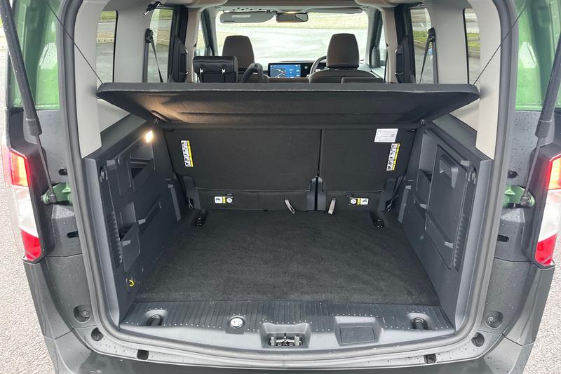 Used Ford E-Tourneo Custom 2025 for sale - 77951273: Photo 21